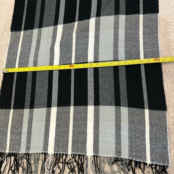 BANANA republic black gray ivory white blanket scarf unisex - Picture 5 of 6